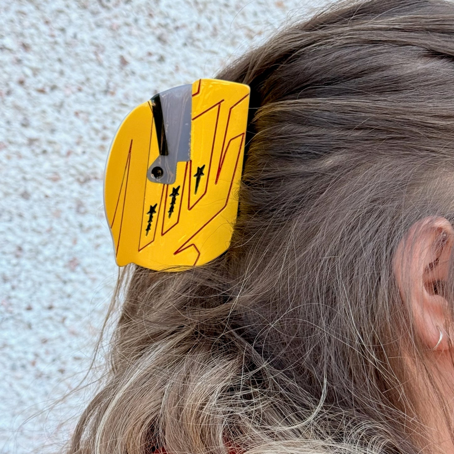 Lewis Hamilton - Yellow Ferrari Helmet Hair Claw/Clip