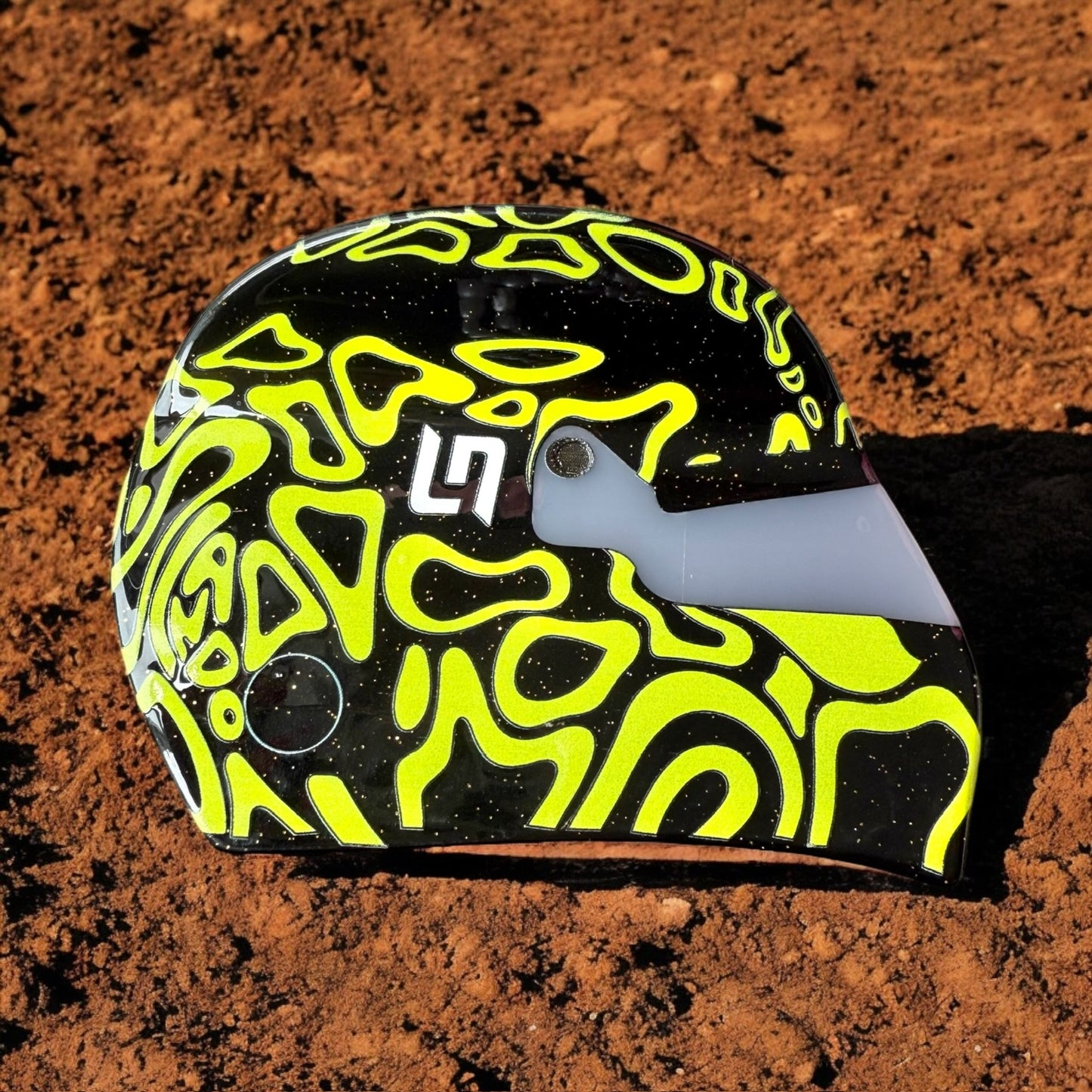 Lando Norris Dark Helmet Hair Claw / Clip
