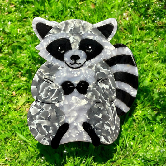 Raccoon Hair Claw/Clip